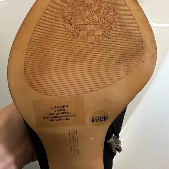 Vince Camuto Black boots - Picture 3 of 3